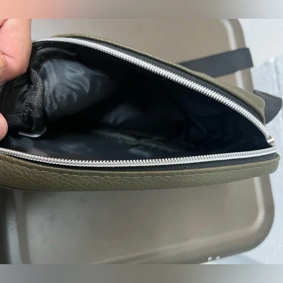 Stylish Olive Green Over The Shoulder Bag - Picture 3 of 4